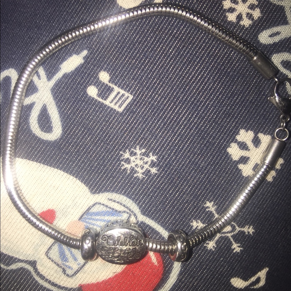 Bracelet